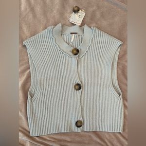 FREE PEOPLE SWEATER CROP TOP SIZE XS